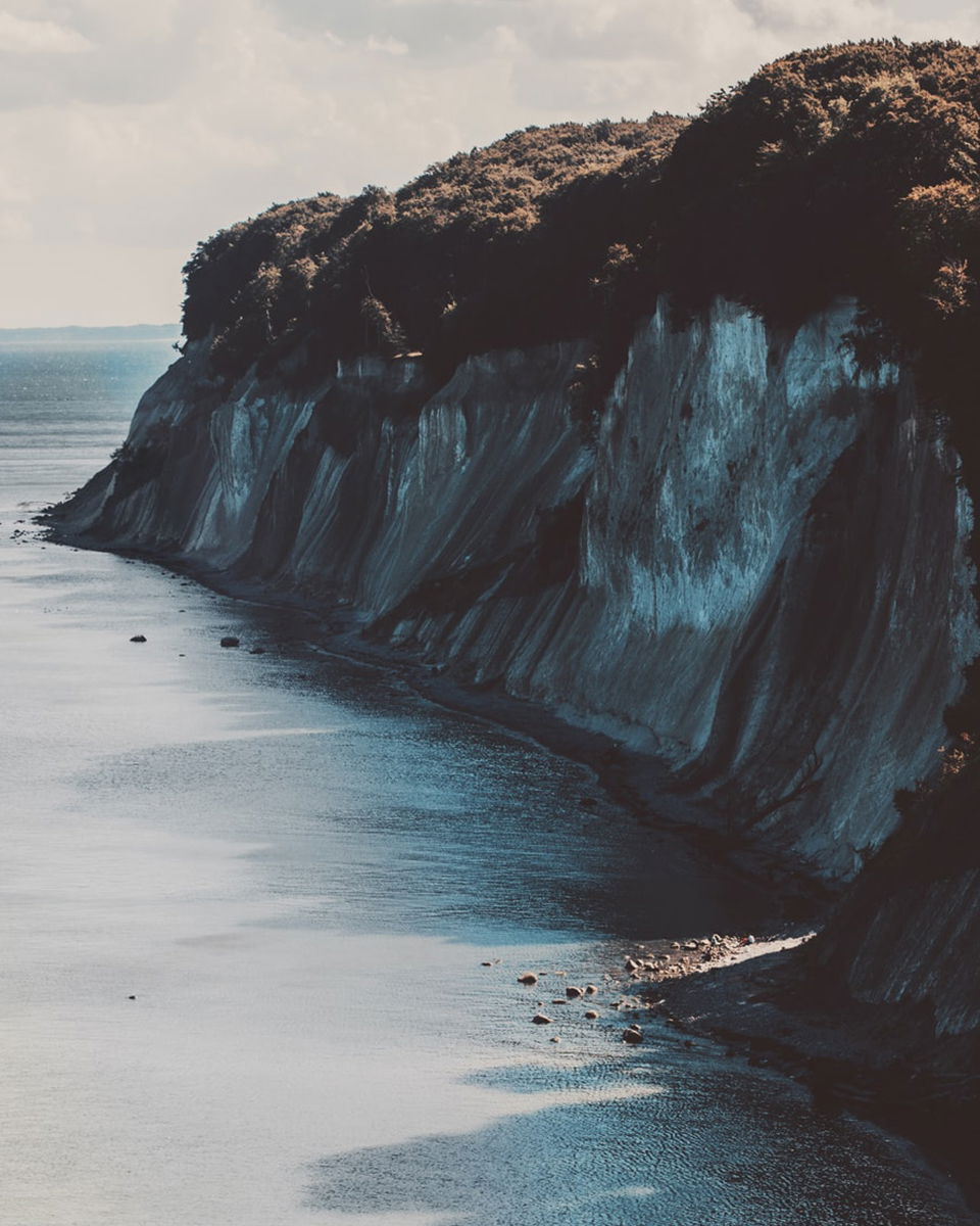 Back to overview Back to overview