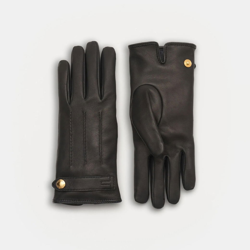 Dunkelbraune Herren-Lederhandschuhe mit drei Ziernähten, goldfarbenem Druckknopf und kleinem Schlitz am Handgelenk.