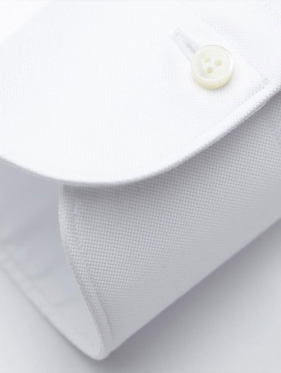 Take Care: So bleiben Ihre weißen Hemden wie neu