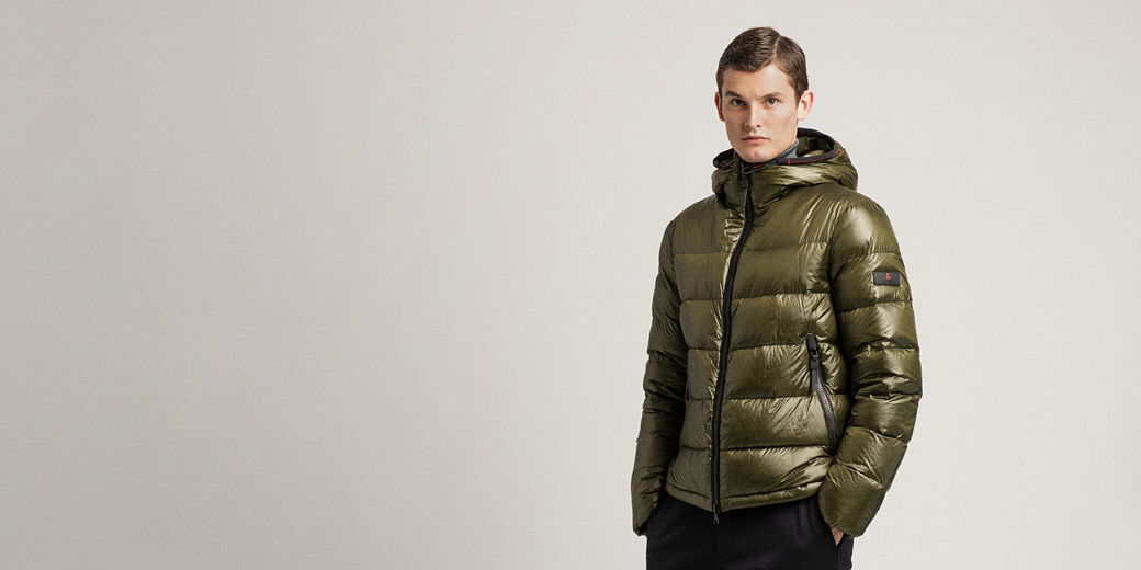 Storefront > Magazine > 365 – The Essential Lookbook > Jacken & Mäntel Storefront > Magazine > 365 – The Essential Lookbook > Jacken & Mäntel