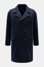 Front view of Lunaria Cashmere Cashmere Mantel navy, a slim fit, unlined navy coat made of pure cashmere with a very soft feel, featuring a double-breasted three-button style, notch collar, flap front pockets, a center back vent, and one inner pocket. <p>