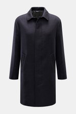 Front view of Circolo 1901 Wollmantel graublau, a slim fit grey-blue wool coat with concealed button placket, collar, and piped front pockets. Stylish transitional coat made of pure virgin wool with soft touch, back vent, smooth lining, and inner pocket. 