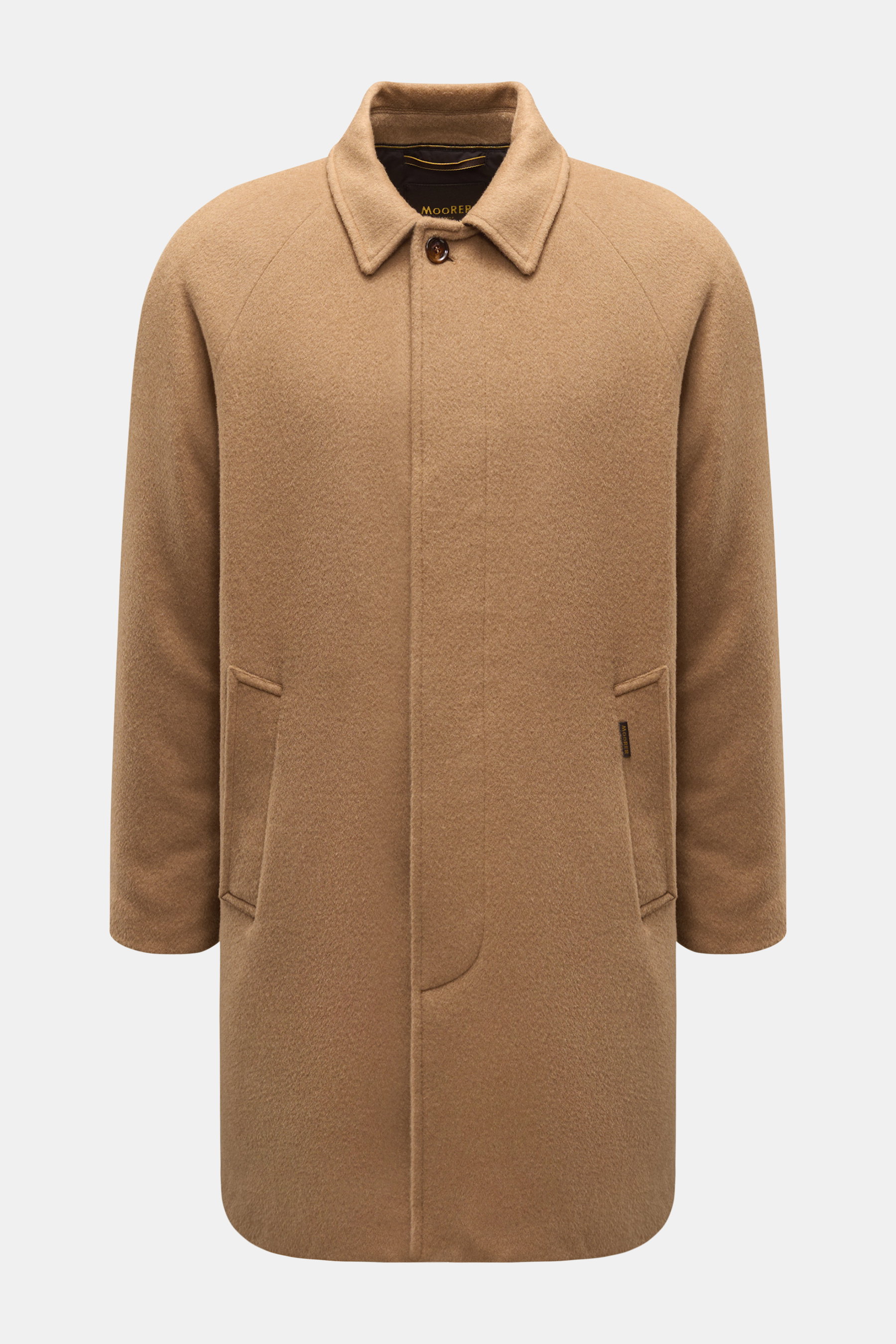 Moorer Daunenmantel 'Marden' camel, frontale Ansicht, Slim Fit, reines Kamelhaar, leichte Daunenfüllung, Umlegekragen, Raglanärmel, verdeckte Knopfleiste.
