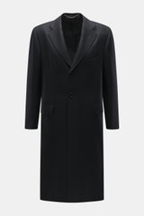 Cesare Attolini Cashmere Mantel schwarz, Slim Fit, Dreiknopf-Leiste, fallendes Revers, Brusttasche, Hüfttaschen, glattes Futter, frontal fotografiert, reiner Cashmere.