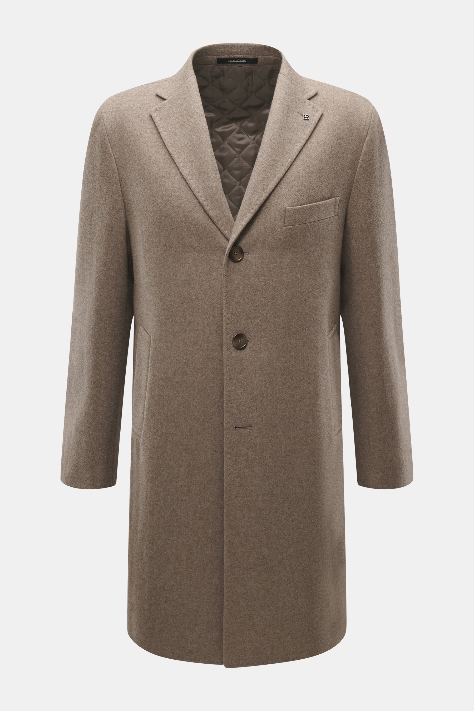 Frontale Nahaufnahme eines graubraun melierten Tagliatore Mantels aus reiner Schurwolle mit Slim Fit, drei Knöpfen, fallendem Revers, Logo-Pin, Brusttasche, schrägen Leistentaschen, unfertigen Ärmelabschlüssen, Rückenmittelschlitz und halbfütterung. Elega