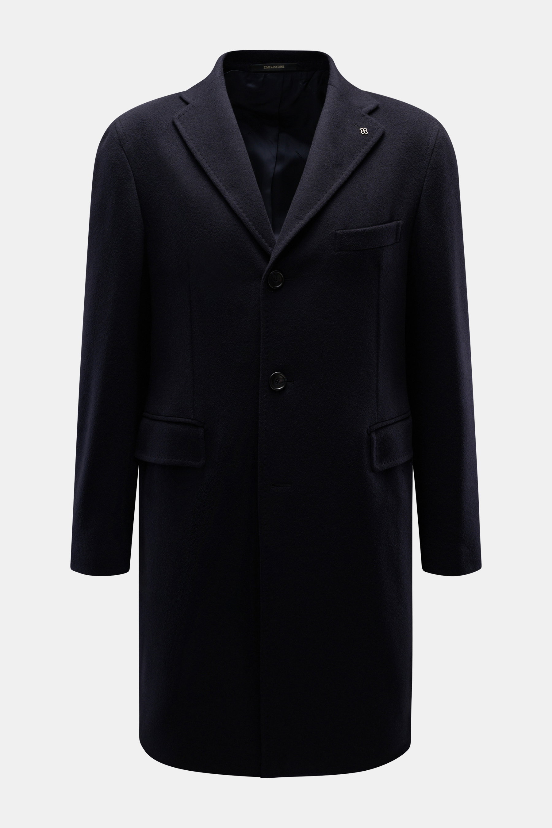 Tagliatore Cashmere Mantel navy, frontale Nahaufnahme, taillierter Slim Fit Wollmantel aus reinem Cashmere mit fallendem Revers, Logo-Pin, Brusttasche, Pattentaschen und Rückenmittelschlitz.