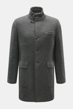Fay Mantel 'Duty Coat' dunkelgrau meliert, frontale Nahaufnahme, Fischgratmuster, Karabinerverschluss, Slim Fit, Wolle-Microfaser-Mix, klassischer Reverskragen.