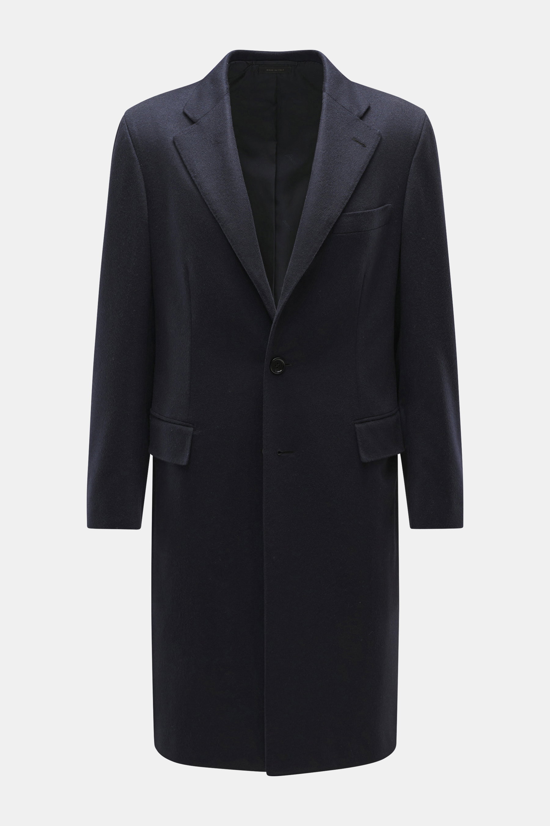 Brioni Cashmere Mantel navy, Slim Fit, gerader Schnitt, drei Knöpfe, fallendes Revers, Brust- und Pattentaschen, glattes Innenfutter, Frontansicht.