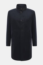 Front view of Windsor Short coat 'Rivano' navy, a slim fit coat with a four-button placket, stand-up collar with button tab, zipper chest pocket, side pockets, sleeve cuffs with kissing buttons, center back vent, smooth lining fabric, one inner pocket, re