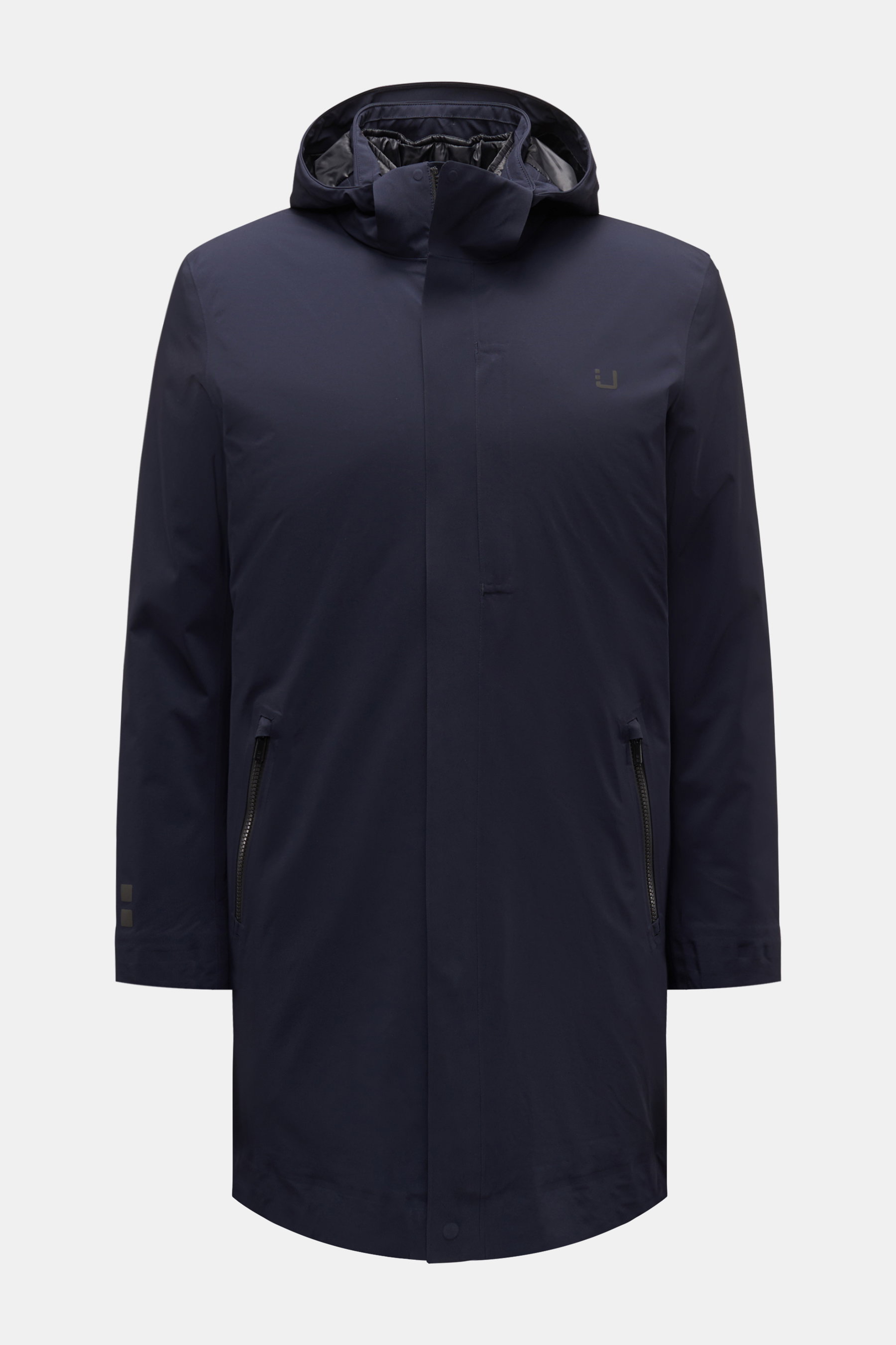 UBR Mantel 'Black Storm' navy, frontale Ansicht, wasserdicht, atmungsaktiv, Microfaser, Kapuze, Primaloft-Futter, Regular Fit, getapte Nähte, Reißverschlüsse.