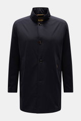 Moorer Kurzmantel 'Hektor' navy front view, slim fit, water-repellent microfiber, stand collar with hidden hood, four-button placket, slanted welt pockets, small web label, smooth lining, two zippered inner pockets, back center vent. <article class="text-
