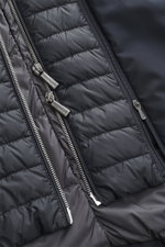 Moorer Down short coat 'Redon' navy close-up from above showing water-repellent microfiber, soft touch, light down filling, and zippers.