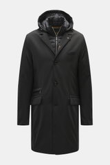 Front view of the Moorer Down short coat 'Redon' black, a slim fit, water-repellent coat with light down filling, removable double front, detachable hood with drawstring, three-button placket, variable collar with snap button, classic breast pocket, bille