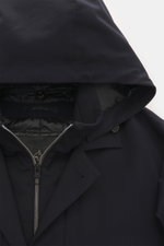 Montecore Daunen-Kurzmantel navy close-up from above showing hood, zipper, and collar with soft elastic wool, removable double-front, and hood.