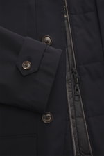 Close-up front view of Montecore Daunen-Kurzmantel navy showing buttons, zipper, and fabric texture with soft, elastic wool and removable double-front.