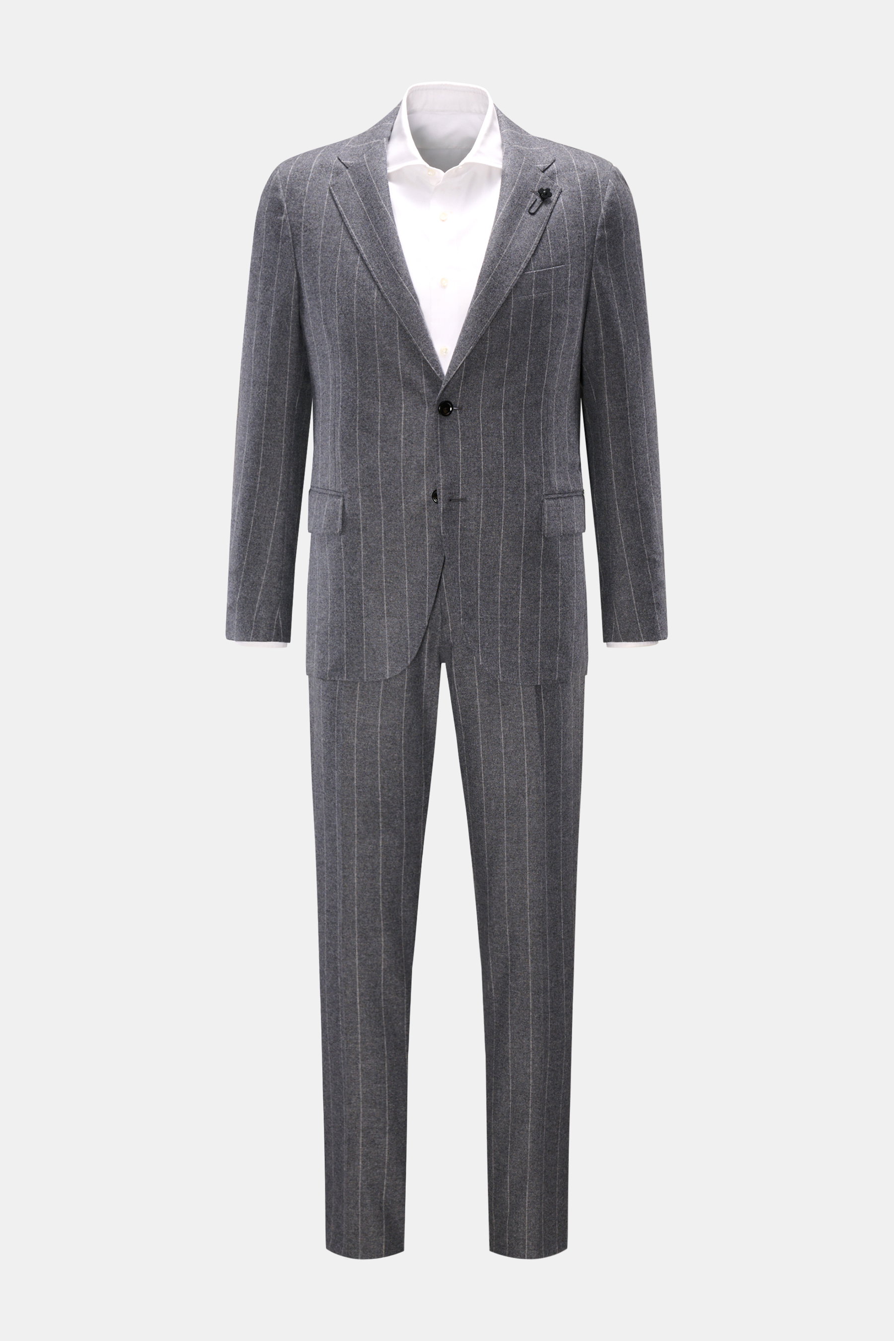 Lardini Anzug grau gestreift aus Schurwolle und Cashmere, Slim Fit, tailliertes Sakko mit Blütenpin, frontal fotografiert.