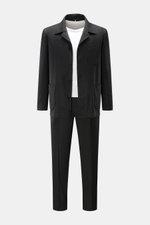 Santaniello Anzug dunkelgrau meliert, frontale Ansicht, legeres Overshirt-Sakko mit Knöpfen, Brust- und Taschen, schmal zulaufende Hose, Regular Fit.