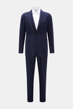 Front view of Stile Latino Anzug 'Vincenzo' navy gestreift suit with slim-fit button-fly trousers and three-button jacket in chalk stripes.