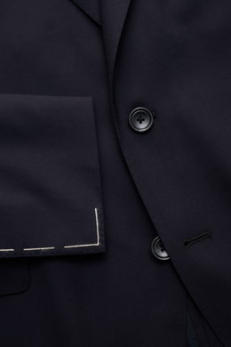 Tagliatore Anzug 'Vesuvio' dark navy in schmal geschnittenem Design, Detailaufnahme von Sakko mit Knöpfen und Ärmelsaum, edle Schurwolle mit Seide.