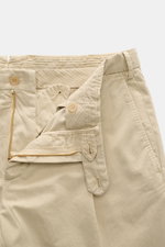 Close-up front view of the Santaniello Anzug sand trousers showcasing the zipper, button, and pocket details in soft cotton twill fabric.

Description: 
<p>Lässige Eleganz mit Stil: Dieser Anzug von SANTANIELLO überzeugt mit feinstem Baumwoll-Twill und mo