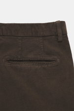 Close-up rear view of the waistband and welted back pocket of the Boglioli Corduroy Suit 'K. Jacket' grey brown trousers, made from a soft, slightly elastic cotton and modal blend with a slim fit, practical for business trips.