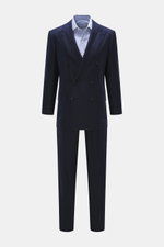 Front view of the Cesare Attolini Anzug anthrazit gestreift, a slim-fit charcoal pinstripe suit made of 160'S wool with hand-finished details.