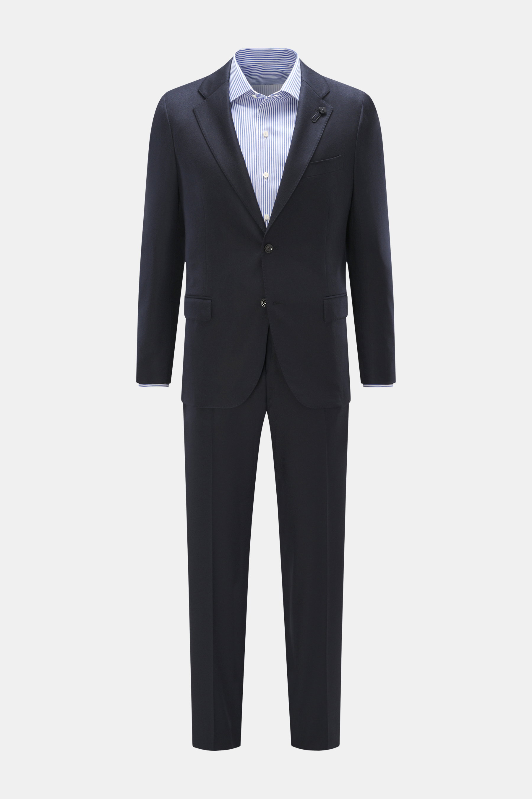 Lardini Anzug navy, frontale Ansicht, Slim Fit Sakko mit zwei Knöpfen, Blüten-Anstecker, tailliert, Hose schmal zulaufend aus Schurwolle mit Cashmere.