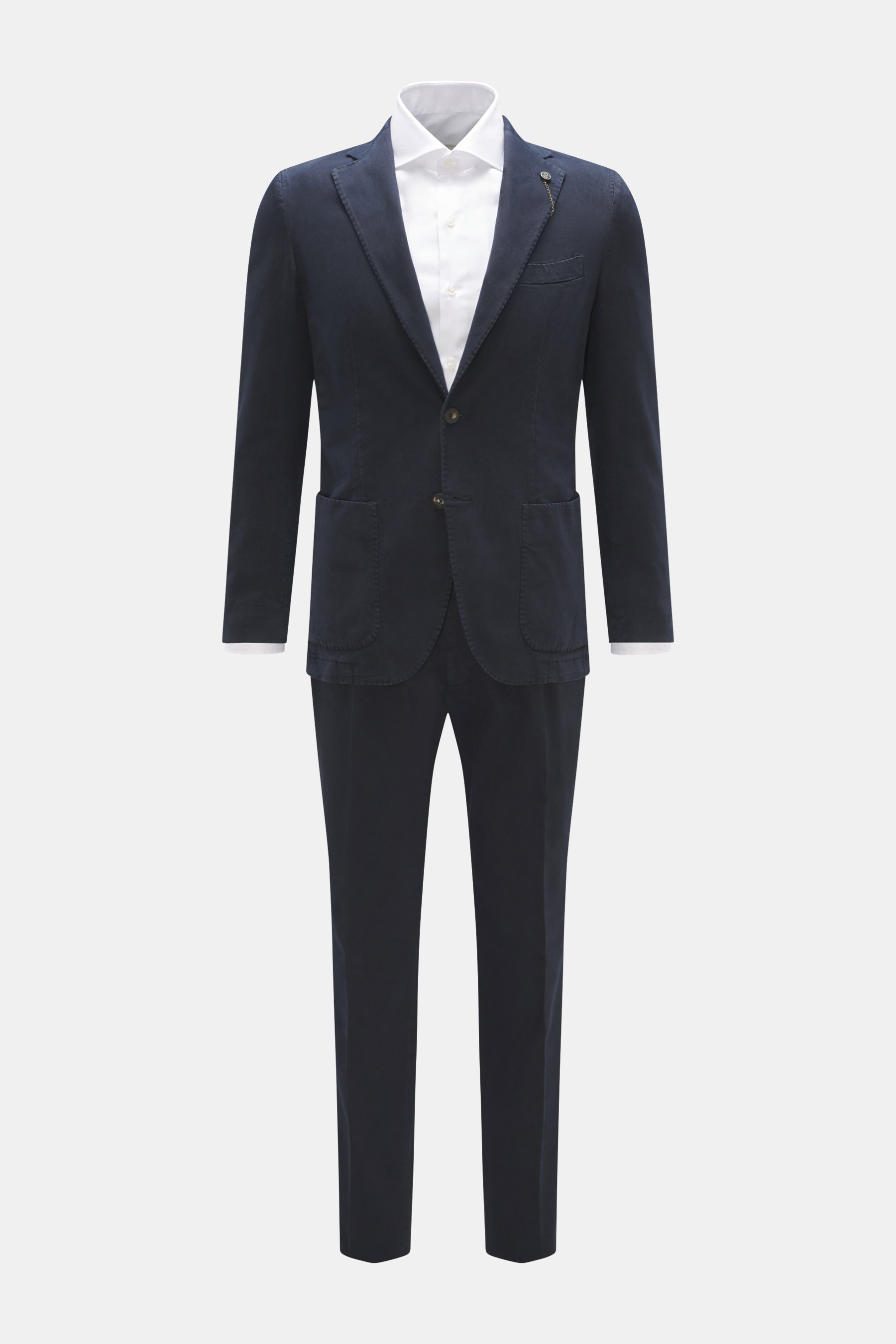 Santaniello Anzug navy aus Baumwoll-Twill, Slim Fit, frontale Sicht, tailliertes Sakko mit zwei Knöpfen, schmal zulaufende Hose.