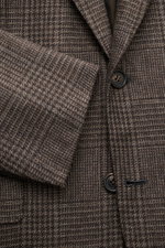 Brioni Cashmere Sakko 'New Plume' dunkelbraun/graubraun kariert, Slim Fit, Glencheck-Muster, taillierter Zwei-Knopf-Stil, weicher Griff, Detailaufnahme von vorne.