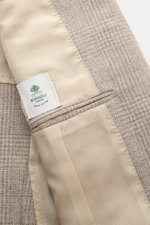 Close-up inside view of Borrelli Smart-casual jacket 'Procida' beige/light grey checked showing pure virgin wool fabric, classic checked pattern, and smooth beige lining.

Description: <p>This unconstructed smart-casual jacket by BORRELLI made of pure, pl