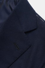 Close-up front angle of Cesare Attolini Cashmere smart-casual jacket navy showing step lapel and textured pure cashmere fabric. <p>Enjoy luxury from CESARE ATTOLINI: This timeless smart-casual jacket in the finest pure cashmere has been made exclusively i