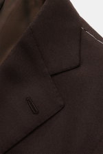 Close-up front angle of Cesare Attolini Cashmere jacket dark brown lapel and buttonhole showing fine pure cashmere fabric texture.

<p>Enjoy luxury from CESARE ATTOLINI: This timeless smart-casual jacket in the finest pure cashmere has been made exclusive