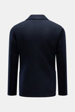 Back view of the Lunaria Cashmere Cashmere Sakko navy, a slim fit, two-button double-breasted jacket made of pure felted cashmere with open edges, unlined with back side slits and patch hip pockets.

Description: <p>Simplizität als Luxus: Das Zweireiher-S
