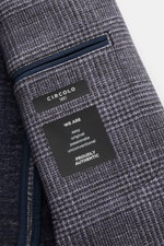Close-up view of the inside pocket and label of the Circolo 1901 Jersey smart-casual jacket anthracite/light grey checked, showing soft cotton-elastane jersey fabric with glen check print.

<p>CIRCOLO 1901 has used a lightweight design for this soft jerse