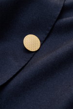 Close-up front detail of Belvest Smart-casual jacket navy showing fine twill fabric, textured gold button, and smooth cashmere-silk blend.

Description: <p>BELVEST combines super soft fabric in a fine cashmere-silk blend in this smart-casual jacket with f
