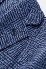 Sipario Sakko 'Ginza' graublau/schwarz kariert in Nahaufnahme, leichter Glencheck aus Leinen-Seide, taillierter Slim Fit mit fallendem Revers.