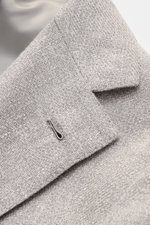 Borrelli Sakko 'Procida' grau/offwhite meliert, Nahaufnahme von Revers und feiner Struktur, Leinen-Seide-Baumwoll-Mix, slim fit, leicht griffig.