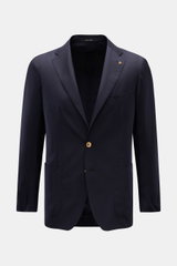 Tagliatore Sakko 'Monte Carlo' navy, frontale Nahaufnahme, Slim Fit, Unconstructed Design, Schurwoll-Seiden-Mix, zwei Knöpfe, fallendes Revers, aufgesetzte Taschen, markanter Revers-Pin.
