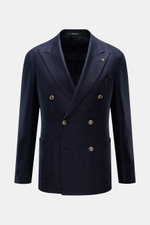 Tagliatore Seidensakko 'Vesuvio' navy, slim Fit, zweireihig mit drei Knöpfen, Spitzrevers, markant gewebt, weicher Griff, frontal fotografiert.
