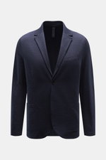 Harris Wharf London Seersucker-Blazer navy, sportiver Slim Fit Blazer aus Baumwoll-Mix, Seersucker-Struktur, vorne mit zwei Knöpfen, fallendem Revers, Brust- und aufgesetzten Hüfttaschen, ungefüttert, zwei Innentaschen, frontale Perspektive.
