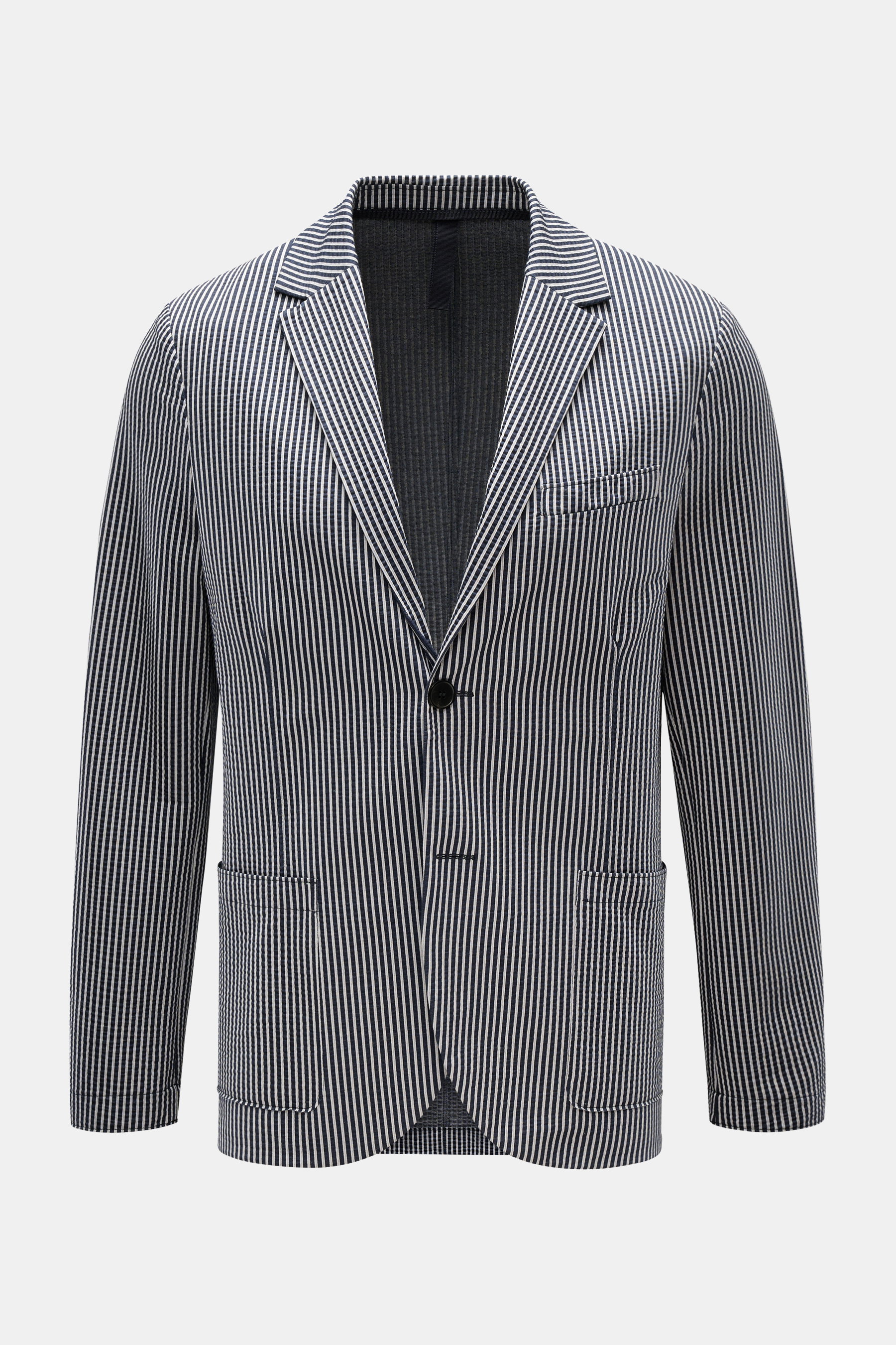 Front view of Harris Wharf London Seersucker blazer dark navy/light grey striped, slim fit with two-button style, step lapel, breast pocket, patch hip pockets, unlined, made of cotton blend seersucker fabric.

<p>Style and unbeatable comfort: This sporty 
