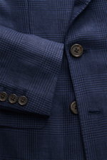 Close-up front view of Polo Ralph Lauren Sakko navy/schwarz kariert showing Prince-of-Wales check, buttons, and lapel details.

Description: <p>Setzen Sie ein Statement mit diesem edlen Sakko von POLO RALPH LAUREN: klassisches Prince-of-Wales Karo sowie S