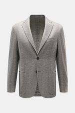 Corneliani Sakko grau gemustert aus Seiden-Cashmere-Mix, Slim Fit, tailliert, Fischgratmuster, frontal fotografiert, zwei Knöpfe, Revers, Taschen.