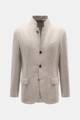 Corneliani Sakko grau/hellbraun meliert, frontale Nahaufnahme, Slim Fit, Drei-Knopf, melierte Webstruktur, weicher Schurwoll-Seiden-Mix, variable Revers, Taschen mit Patte.