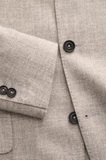Corneliani Sakko grau/hellbraun meliert, Nahaufnahme von Knöpfen und melierter Webstruktur, weicher Griff, Slim Fit, Dreiknopf-Stil.