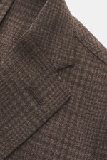 Close-up front-side view of Boglioli Blazer 'K. Jacket' brown/dark brown checkered, showcasing soft pure wool with an elegant Glen check pattern.