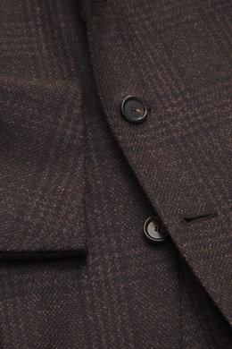 Close-up front view of Cesare Attolini Cashmere Blazer dark brown/black checkered showing buttons, notched lapel, breast and patch hip pockets.

Description: Treat yourself to luxury by CESARE ATTOLINI: This timeless blazer is exclusively made in Italy an