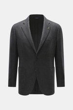 Belvest Cashmere Blazer gray/anthracite checkered shown from the front, tailored two-button style with notch lapel, classic breast pocket, patch hip pockets, rear vents, and soft cashmere fabric. Super soft material quality combines BELVEST in this blazer