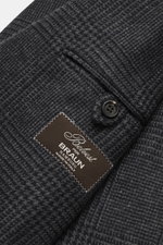 Close-up top-down view of Belvest Cashmere Blazer gray/anthracite checkered showing button, pocket, and fabric texture with brand label.

<p>Super soft material quality combines BELVEST in this blazer with a timeless look in a tailored two-button style an