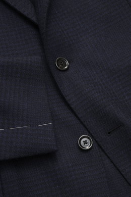 Close-up front view of Lardini Blazer navy/black checkered showing buttons, notched lapel, and fabric texture with subtle tonal Glencheck, mix of wool and cashmere, soft touch, airy woven structure, Slim Fit, tailored two-button style, classic breast pock
